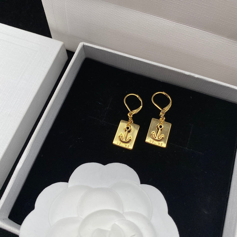 CEN3 Classic new necklace and stud set Jewelry