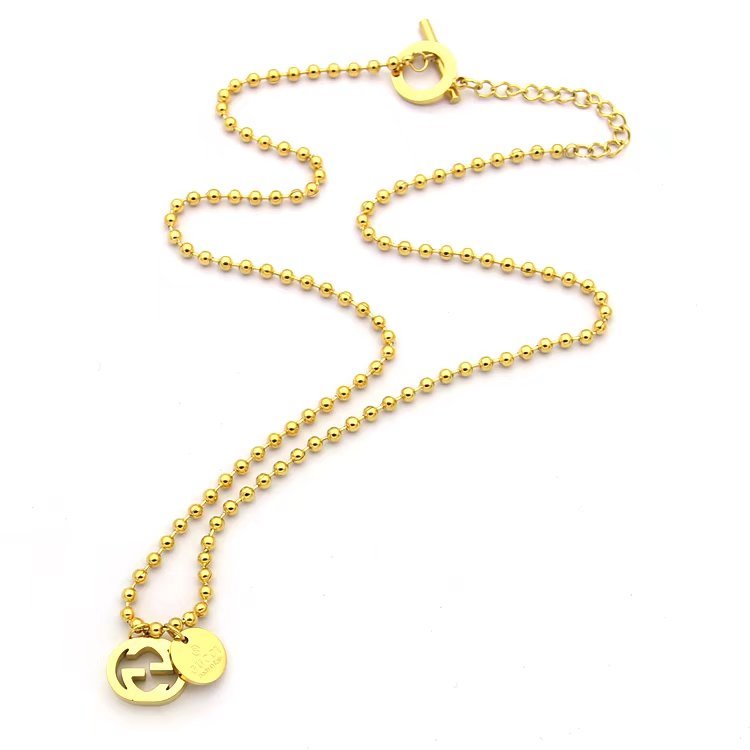 GN04 Letter Round Pendant Necklace Jewelry