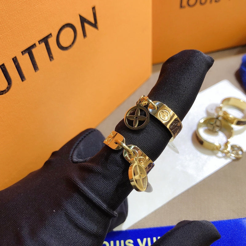 LVR055 Fashion classic ring size:6. 7.8.9 Jewelry