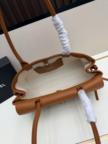 LCP136  Bag 33-17-13CM Shoulder bag
