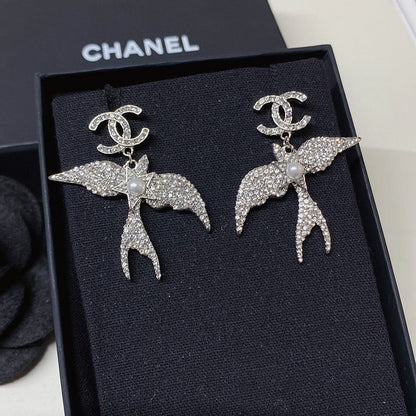 A1148   Women's Flying Bird Earrings Jewelry