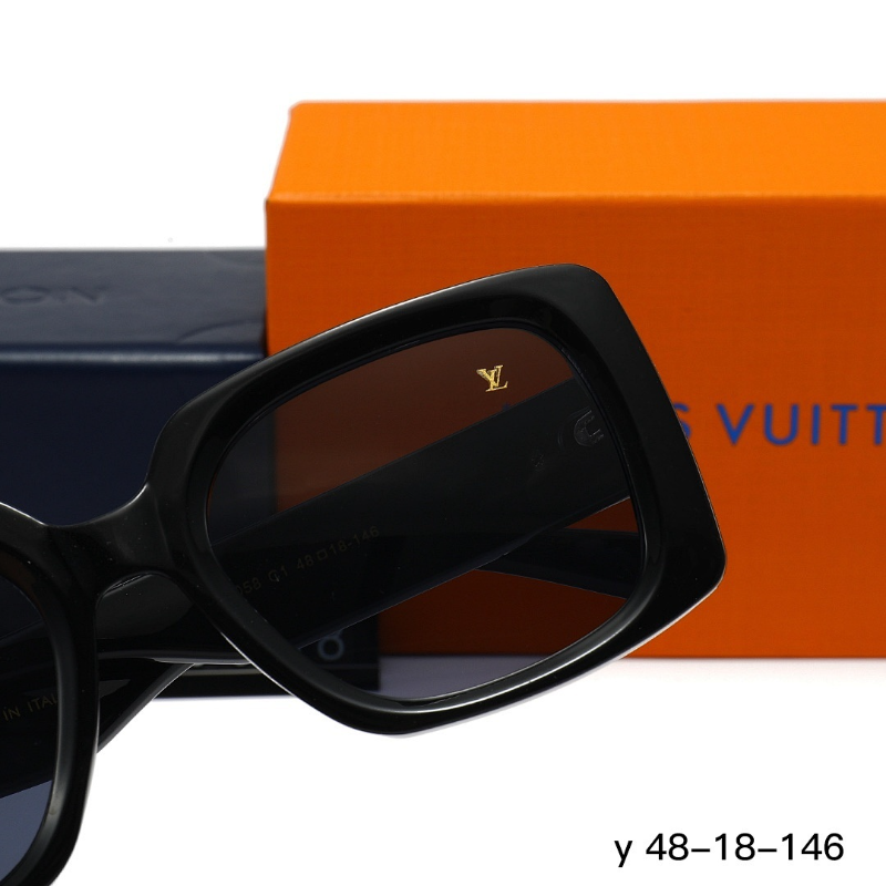 70058 Sunglasses with box