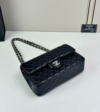 LCP107 Golden hardware bag 25-15-6cm Shoulder bags