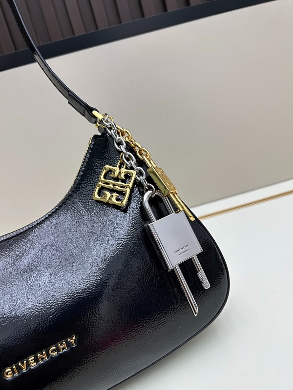 LGIP1 Leather shoulder bag 18-30-8CM Handbag