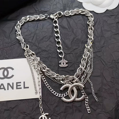 X677   Women's necklace jewelry
