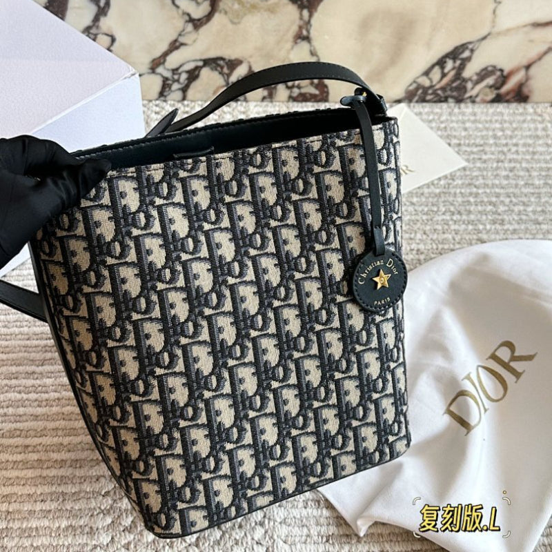 MDP2   Women's new cute 24 * 20cm bucket bag