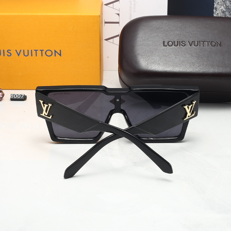 8007 Sunglasses with box