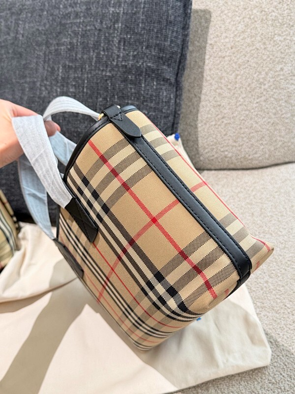 MBUP3 bag 27-16.5-10CM Handbag