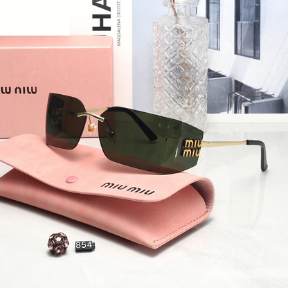 854  Sunglasses with box