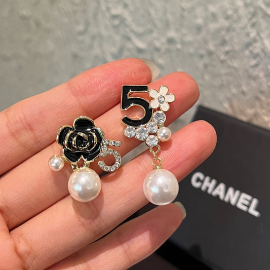 A214  Women's Camellia Asymmetric Pearl Earrings Jewelry