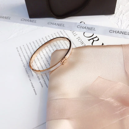 S067   Women's Titanium Steel Shell Bracelet Jewelry