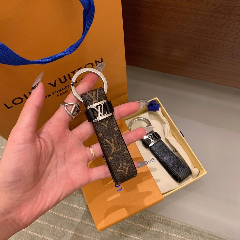 LKE9 Fashion  keychain popular accessories