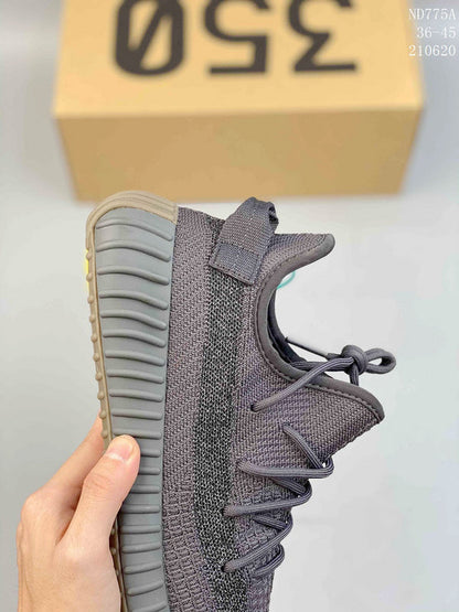 BYS04 Couples Yeezy shoes 36-46 with box