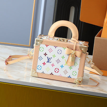 LLP021 Leather Bag 22.5-17-11CM Hard box high-quality Shoulder Bags
