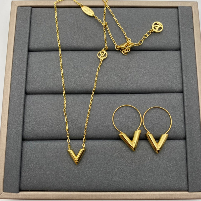 LVH63   Ladies' new fashionable stud necklace set jewelry