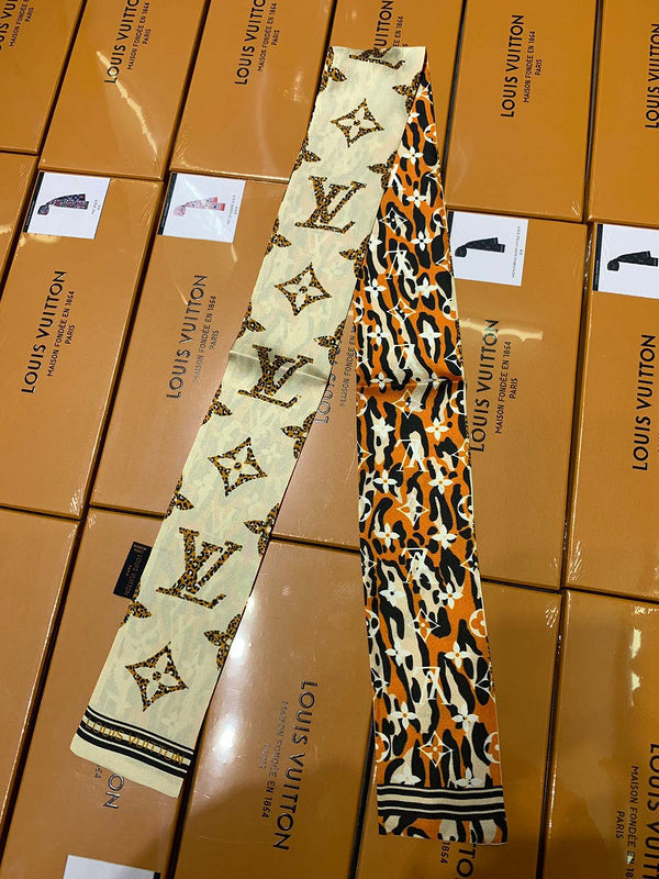 XLC8 Silk satin 8-120CM scarf