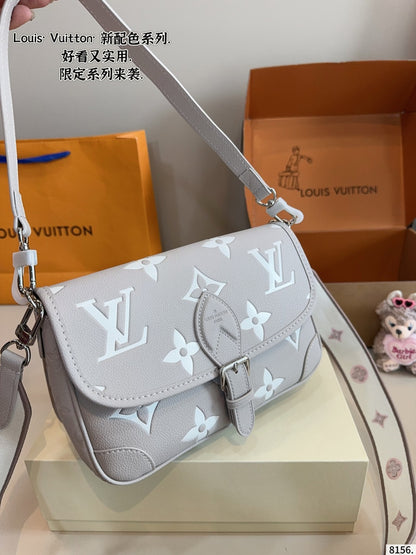 MLB8  French staff handbag 25 * 9 * 16cm with gift box