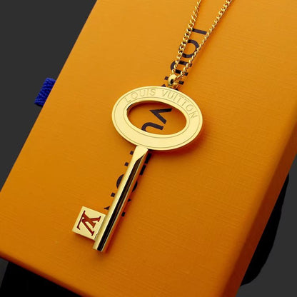 LVN014   Large Key Long Necklace Jewelry