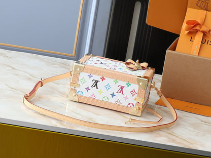 LLP021 Leather Bag 22.5-17-11CM Hard box high-quality Shoulder Bags