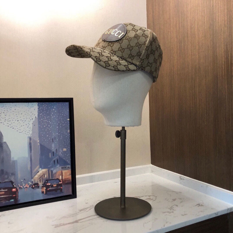 GUH6 Classic Presbyopia Leather Label Baseball Cap