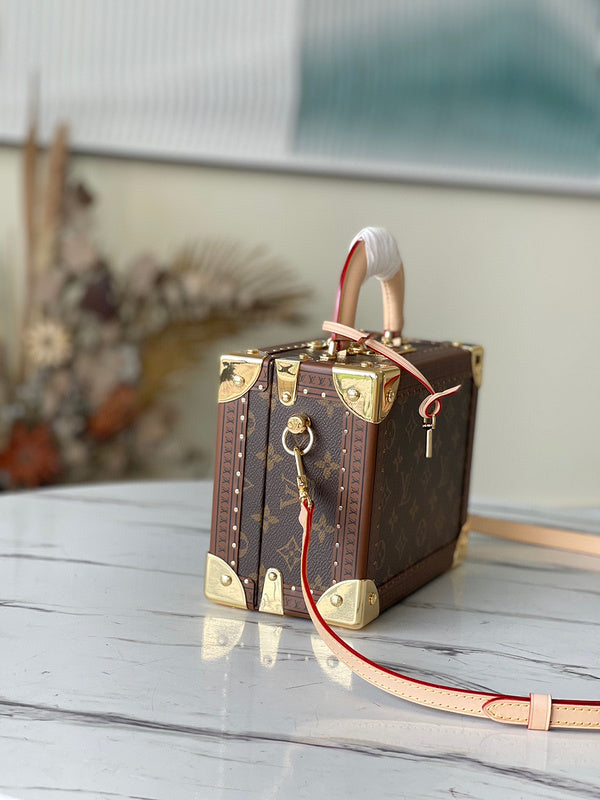 LLP021 Leather Bag 22.5-17-11CM Hard box high-quality Shoulder Bags