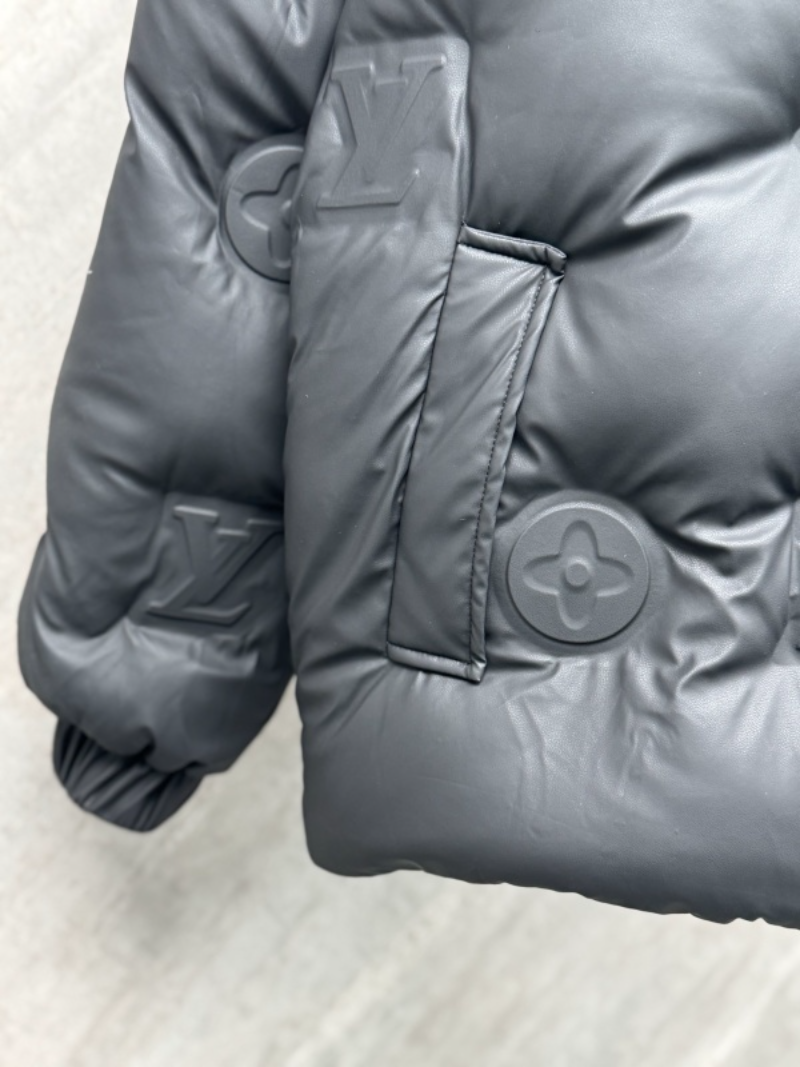 109745 New embossed classic down jacket Top quliaty 1:1 clothing