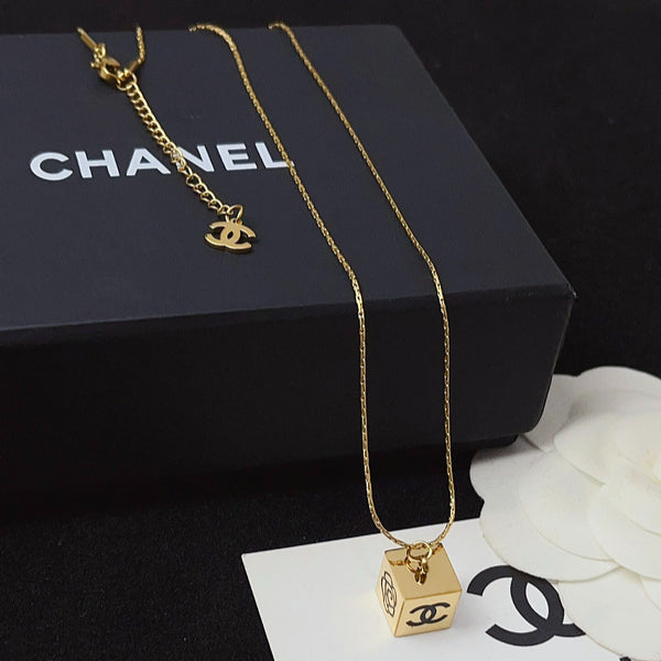 X294   Titanium steel women's square necklace jewelry