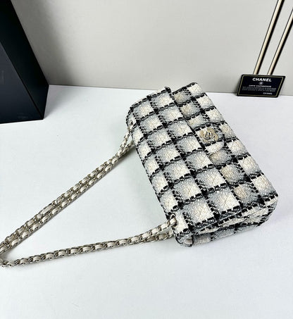 LCP125  Bag 25-15-6cm Shoulder bag