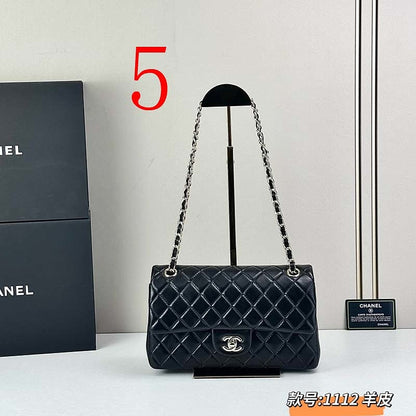 LCP107 Golden hardware bag 25-15-6cm Shoulder bags